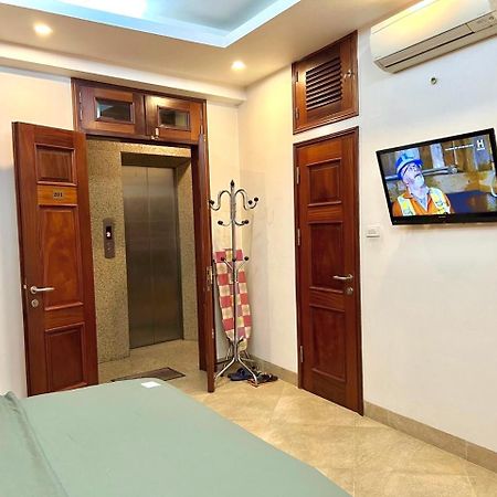 Serviced Apartment Next To The Hanoi Opera House Can Ho Day Du Tien Nghi Co Thang May Ngay Gan Nha Hat Lon المظهر الخارجي الصورة