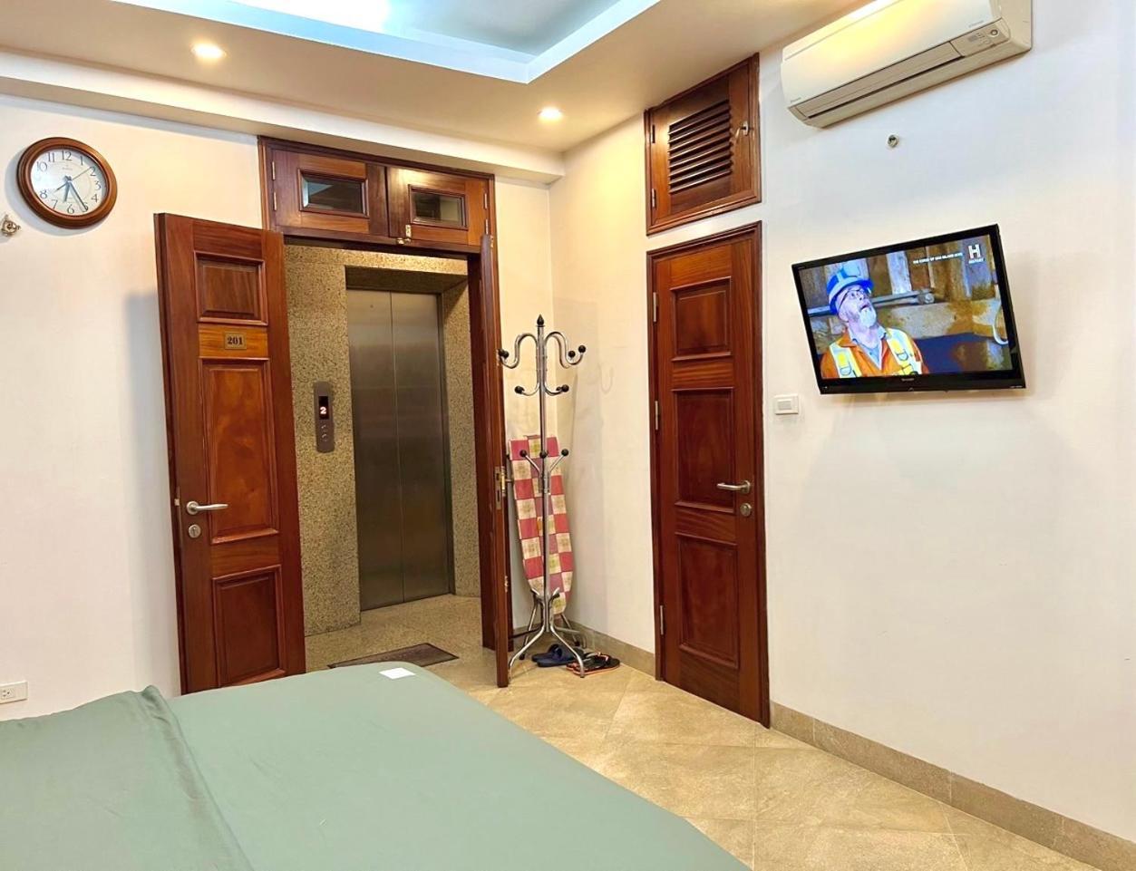 Serviced Apartment Next To The Hanoi Opera House Can Ho Day Du Tien Nghi Co Thang May Ngay Gan Nha Hat Lon المظهر الخارجي الصورة